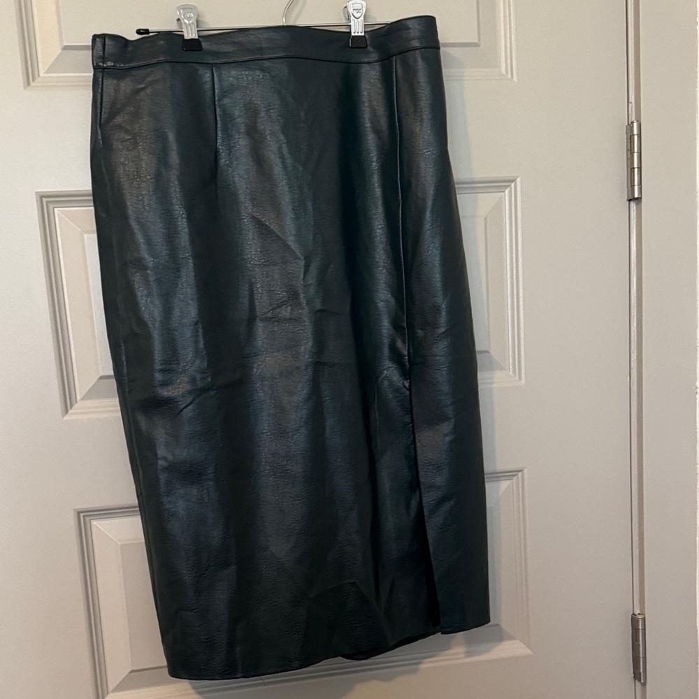 Skies Are Blue emerald green vegan leather Pencil Skirt NWT